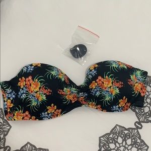 KIRRA PACSUN tropical bathing suit top - M